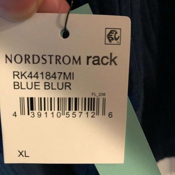 Abound Size XL Blue Blur Cropped Women's Sweater NWT #4806-3 - Picture 3 of 4